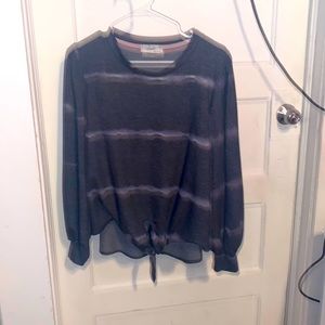 gray and white long sleeve sweatshirt